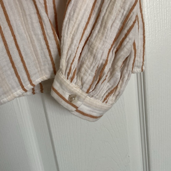 Universal Thread Top - Picture 3 of 5